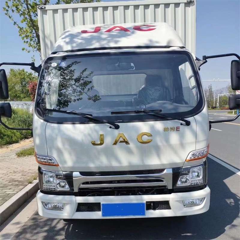 大柴旦错那县：物流专线的高效货运之旅